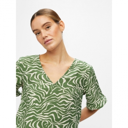 121130 T-Shirt Vineyard Green/SANDSHELL ANIMAL