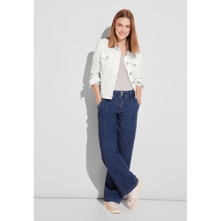 15721 white sof