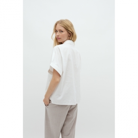  800 White