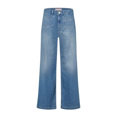 D42 Medium Used