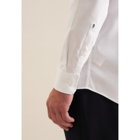 01 WHITE