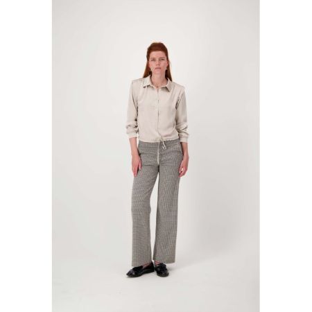  1016 beige