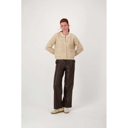 1016 beige