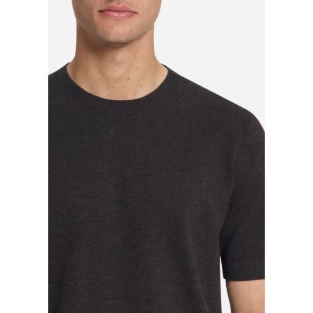  042 Dark Brown