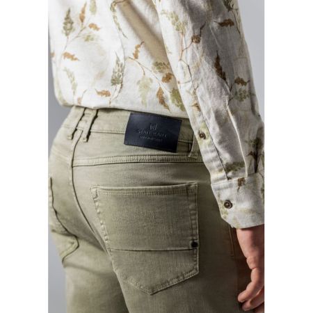 3700 mosgroen u