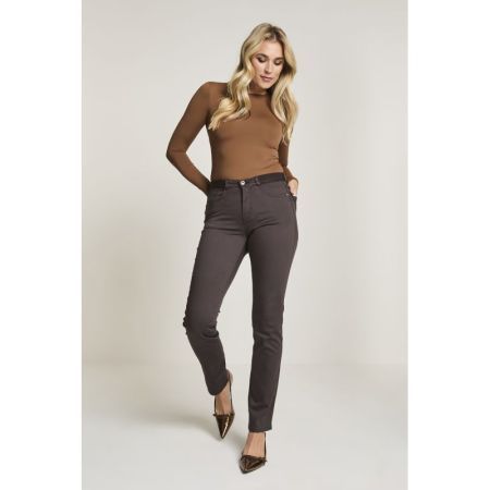 L32 205 Deep Brown