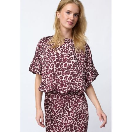 801 L. Pink/Leo