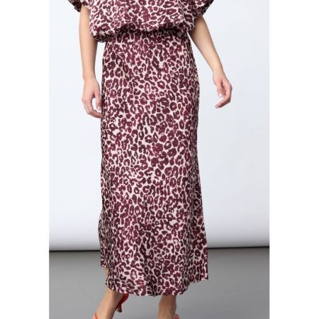 801 L. Pink/Leo