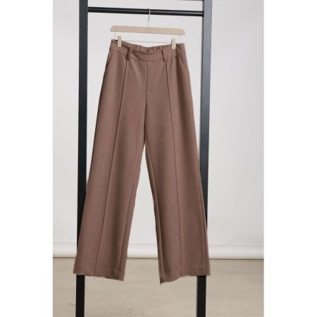  60 Taupe